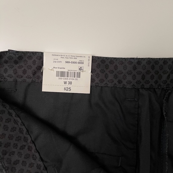 Shorts - Picture 4 of 6